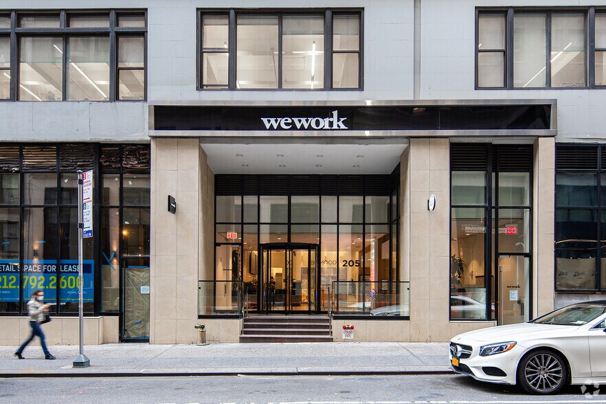 Primary Photo Of 500 7th Ave, New York Coworking Space