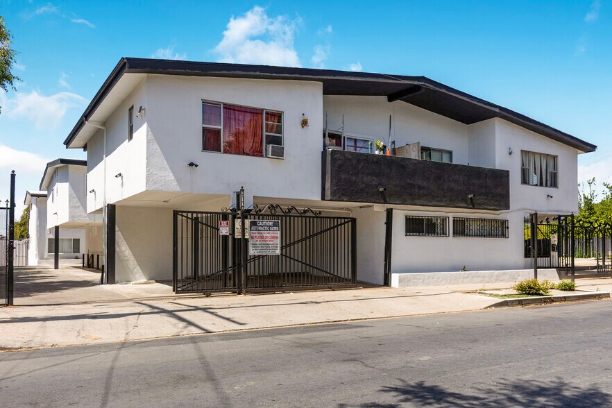 More Photos Of 3112 Estara Ave, Los Angeles Apartments For Sale
