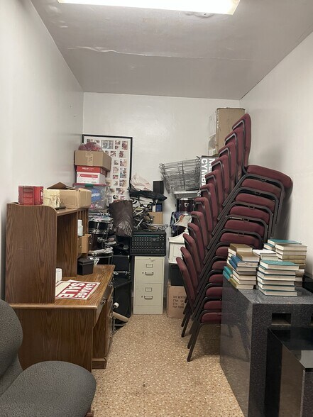 More Photos Of 8225 Main St, Los Angeles Religious Facility For Lease