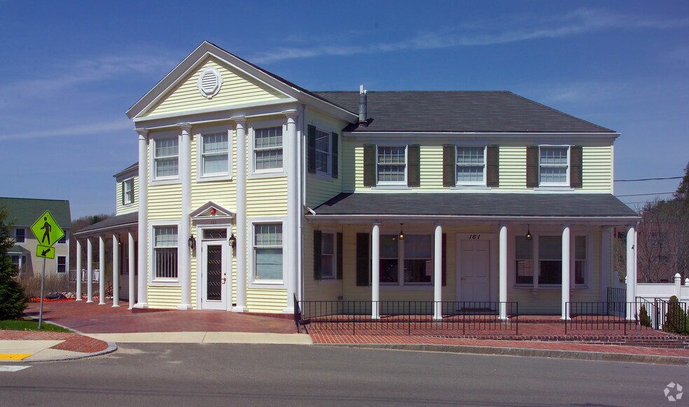 More Photos Of 161 Washington St, Walpole Office For Lease