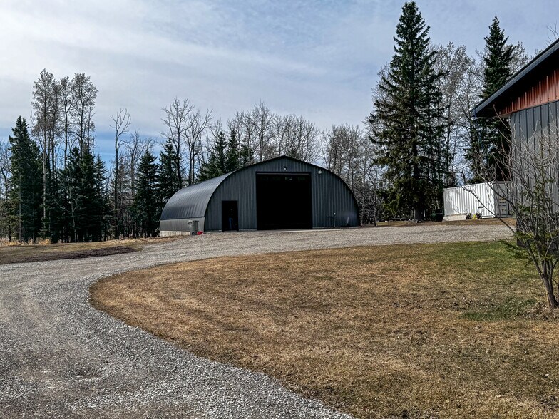 More Photos Of 5113 27 Hwy, Mountain View County Land For Sale