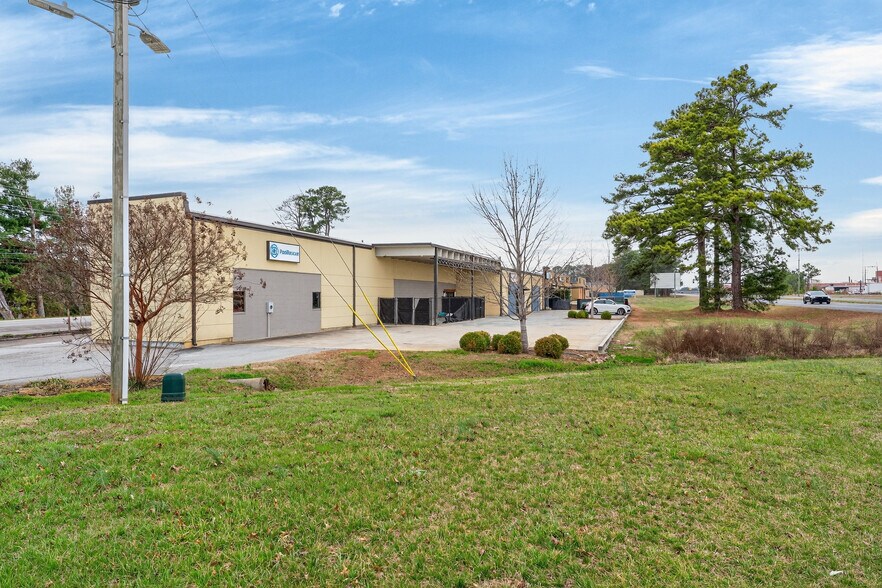 More Photos Of 325 New Neely Ferry Rd, Mauldin Warehouse For Sale