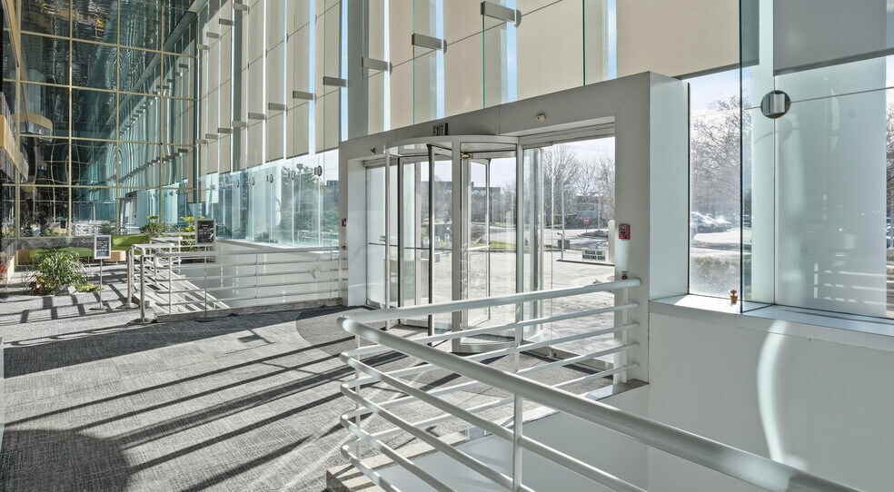 More Photos Of 1300 Walt Whitman Rd, Melville Office For Lease