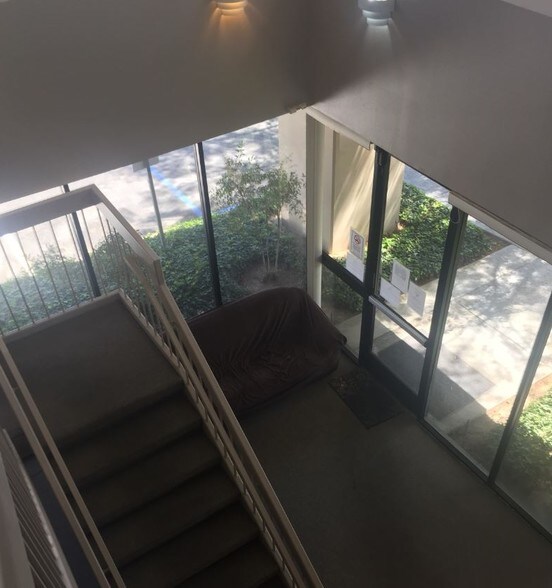 More Photos Of 975 Flynn Rd, Camarillo Loft Creative Space For Sale