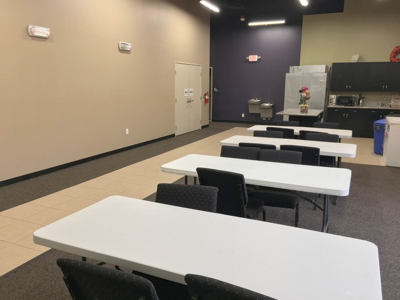 More Photos Of 4315 N Rancho Dr, Las Vegas Loft Creative Space For Lease