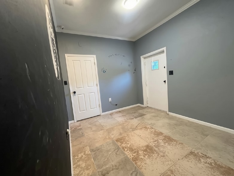 More Photos Of 501 E Gadsden St, Pensacola Office For Lease