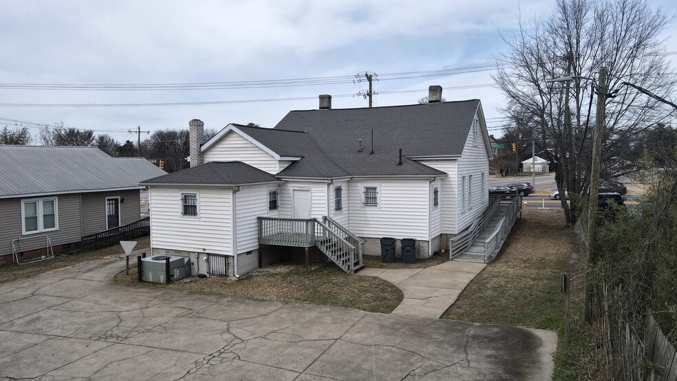 More Photos Of 1007 Pendleton St, Greenville Office For Sale