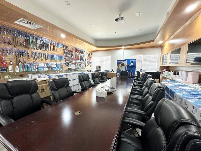 More Photos Of 4116 W Spring Creek Pky, Plano Medical For Sale