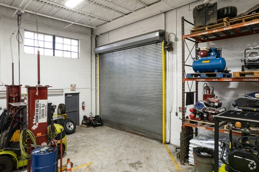 More Photos Of 1000 Brighton St, Union Township Manufacturing For Lease
