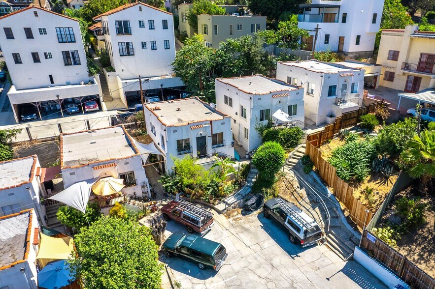 More Photos Of 1303 Lilac Terrace, Los Angeles Apartments For Sale