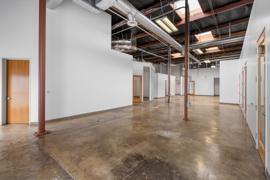 More Photos Of 1811-1855 Centinela Ave, Santa Monica Unknown For Lease