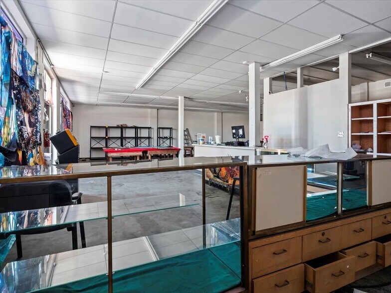 More Photos Of 1480 S State St, Salt Lake City Storefront For Sale