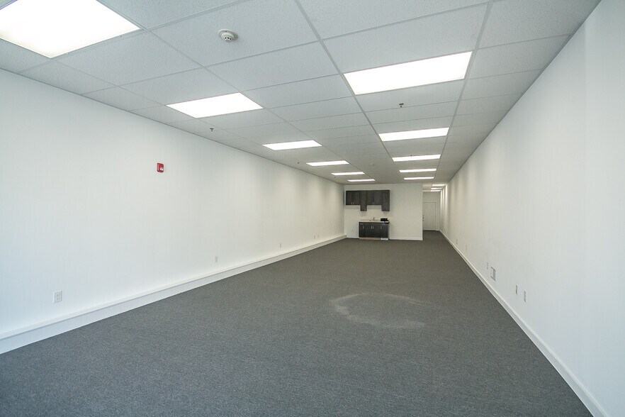 More Photos Of 2304-2310 N Broad St, Philadelphia Storefront For Lease