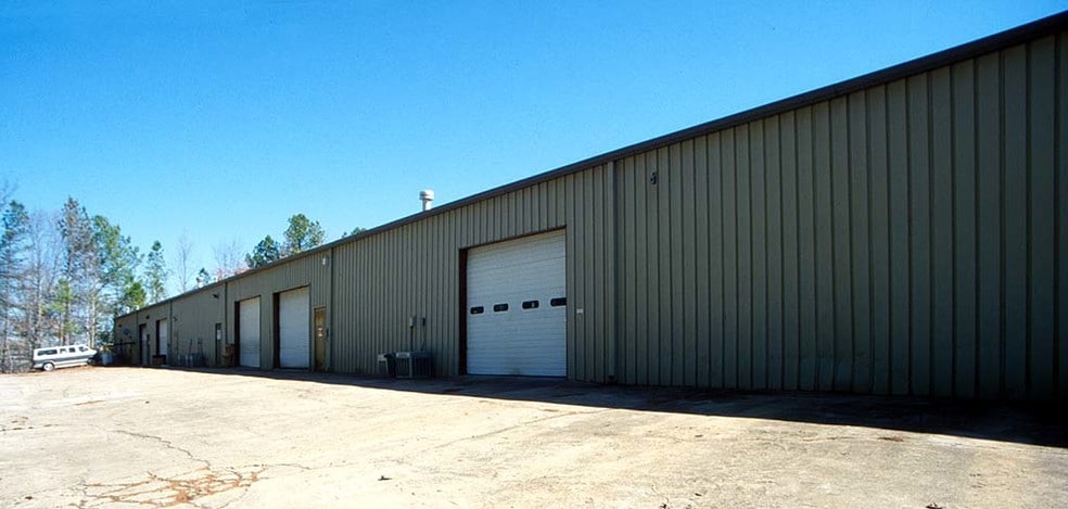 More Photos Of 4710 Ecton Dr, Marietta Light Distribution For Lease