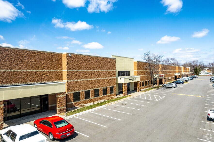 More Photos Of 1800-1860 Elm St SE, Minneapolis Light Distribution For Lease