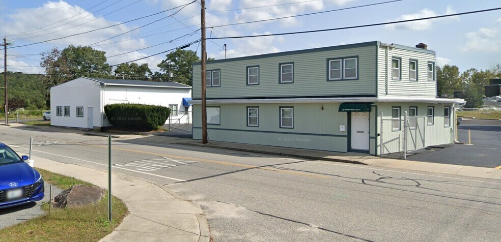 More Photos Of 101 Hay St, West Warwick Storefront Retail Office For Lease