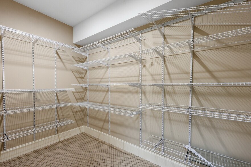 More Photos Of 6470 Georgia 400, Cumming Medical For Sale