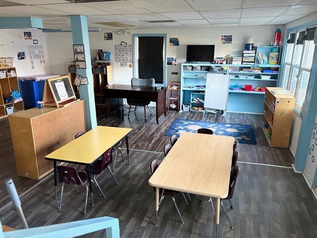 More Photos Of 6725 W 76th St, Overland Park Specialty For Sale