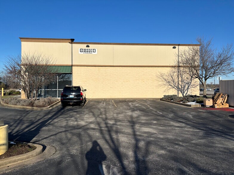 More Photos Of 1391 Morgantown Rd, Bowling Green Freestanding For Lease