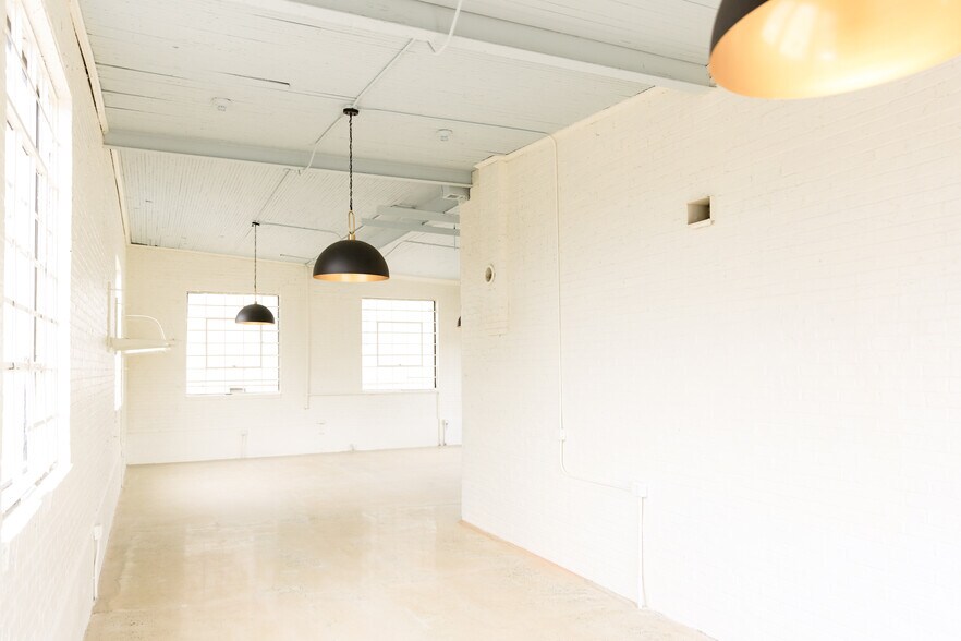 More Photos Of 609 2nd, Macon-Bibb General Retail For Lease