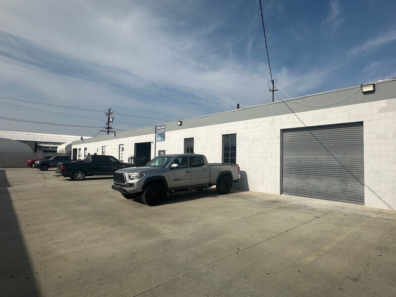 Primary Photo Of 11701-11717 Washington Blvd, Whittier Manufacturing For Lease