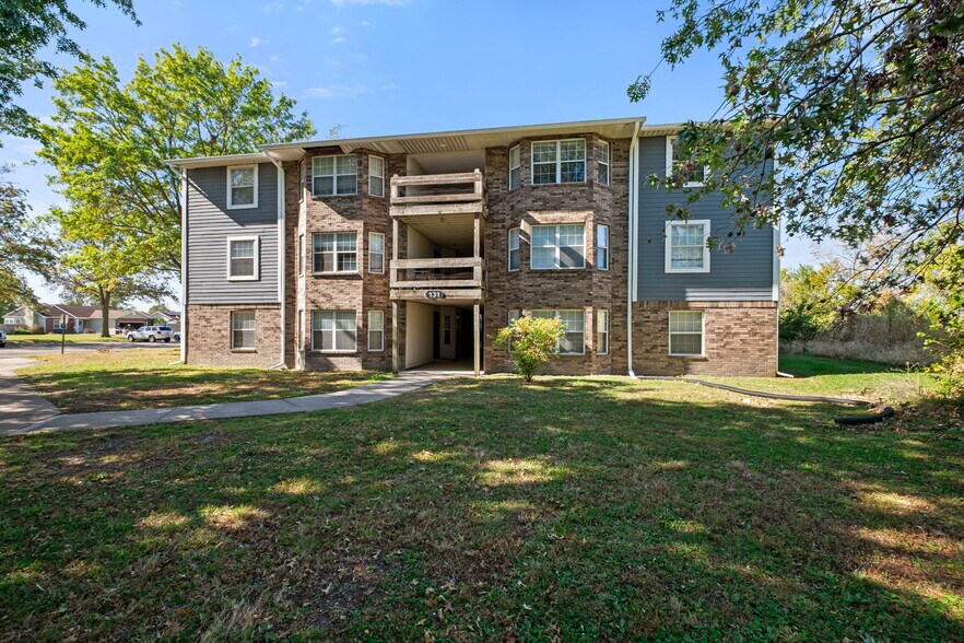 Primary Photo Of 101-103 Whitsell Way, Granite City Apartments For Sale