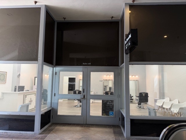 More Photos Of 14622 Ventura Blvd, Sherman Oaks Unknown For Lease