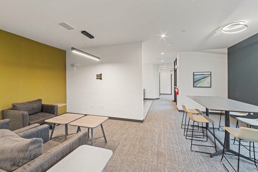Primary Photo Of 1121 S Park St, Madison Apartments For Lease