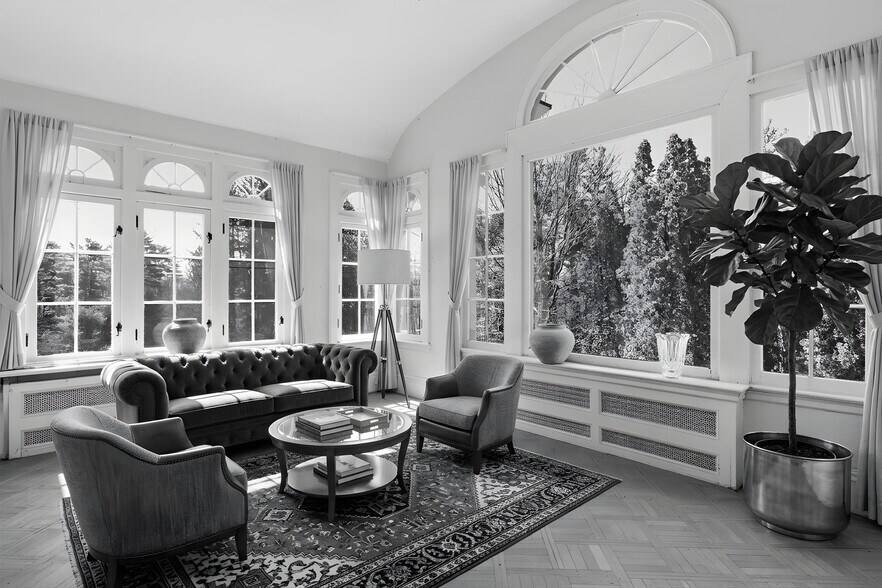More Photos Of 2255 Ballston Ave, Saratoga Springs Restaurant For Sale