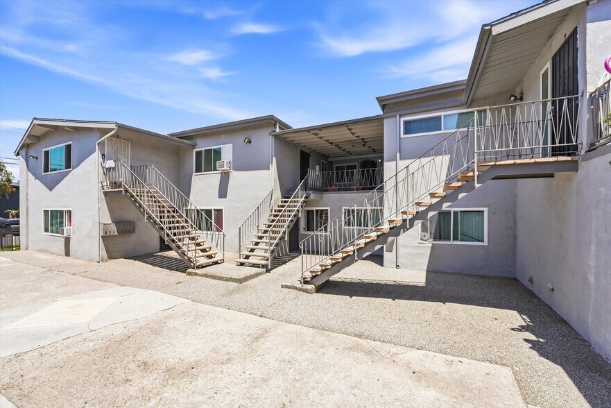 More Photos Of 324 Leatrice Ln, Anaheim Apartments For Sale