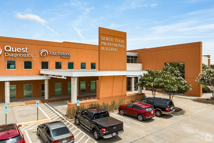 More Photos Of 2817 S Mayhill Rd, Denton Medical For Lease