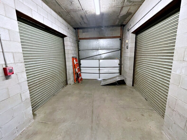 More Photos Of 34 Sullivan Rd, North Billerica Warehouse For Sale