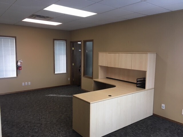 More Photos Of 8024 Edgar Industrial Cres, Red Deer Industrial For Lease