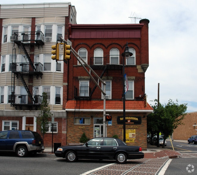 More Photos Of 440 Harrison Ave, Harrison Restaurant For Lease