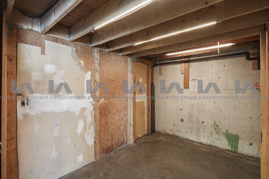 More Photos Of 18788 96th Ave, Surrey Warehouse For Lease