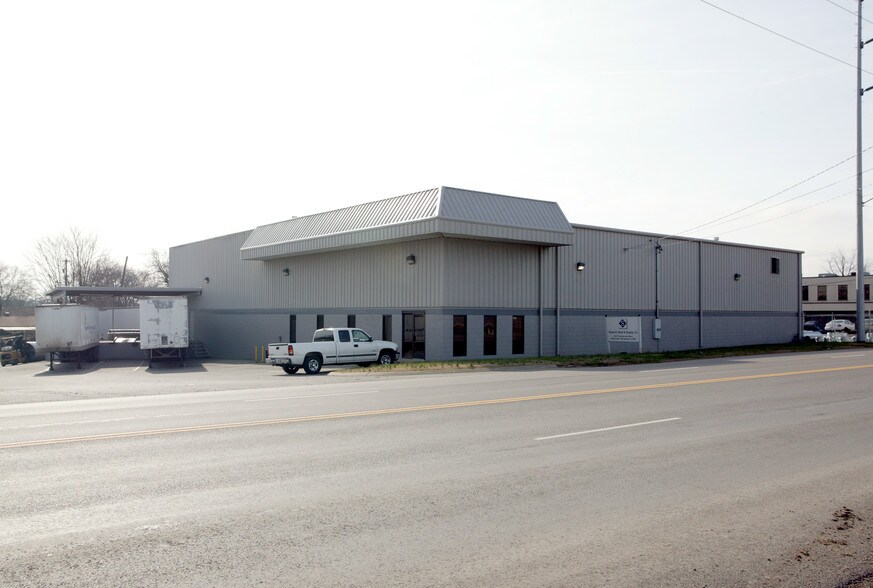 More Photos Of 6107 Centennial Blvd, Nashville Warehouse For Lease