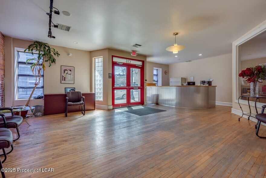 More Photos Of 135 N Main St, Pittston General Retail For Lease