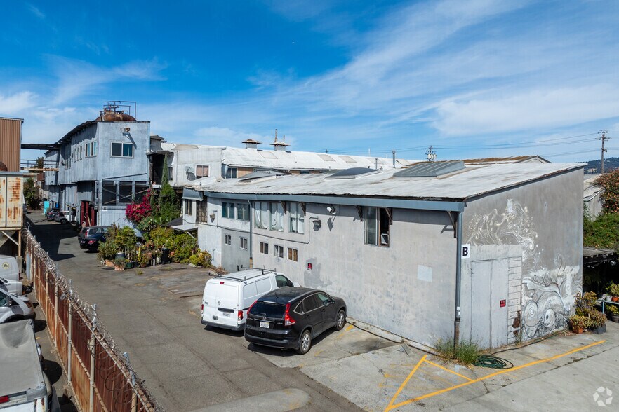 More Photos Of 4401 San Leandro St, Oakland Apartments For Sale