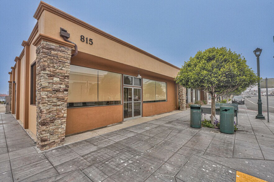 More Photos Of 805-815 Broadway Ave, Seaside Storefront For Sale