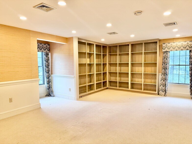 Primary Photo Of 1624 Sudbury Rd, Concord Medical For Lease
