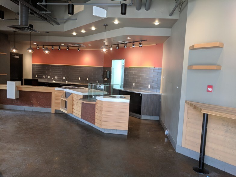 More Photos Of 683 10th St SW, Calgary Apartments For Sale