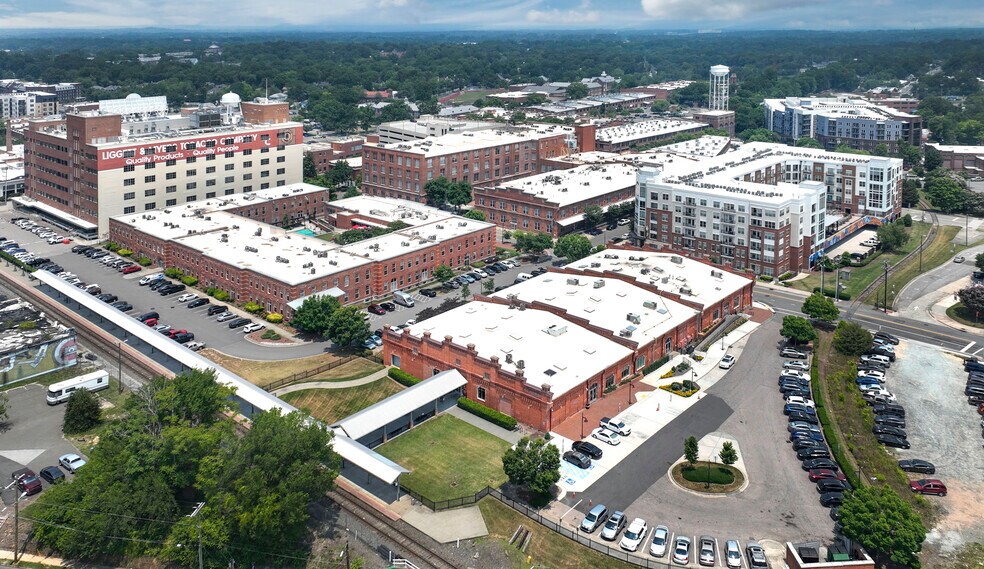 More Photos Of 701 W Main St, Durham Office For Lease