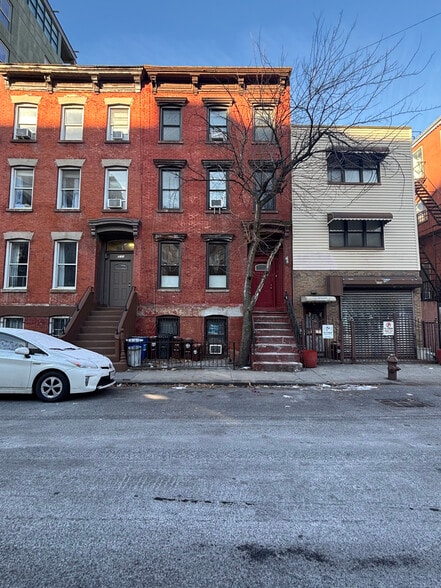 Primary Photo Of 328 Berry St, Brooklyn Apartments For Sale