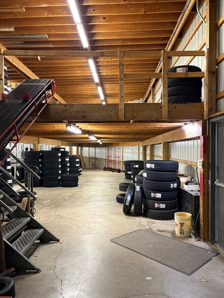 More Photos Of 349 Buttonwood St, Reading Flex For Sale