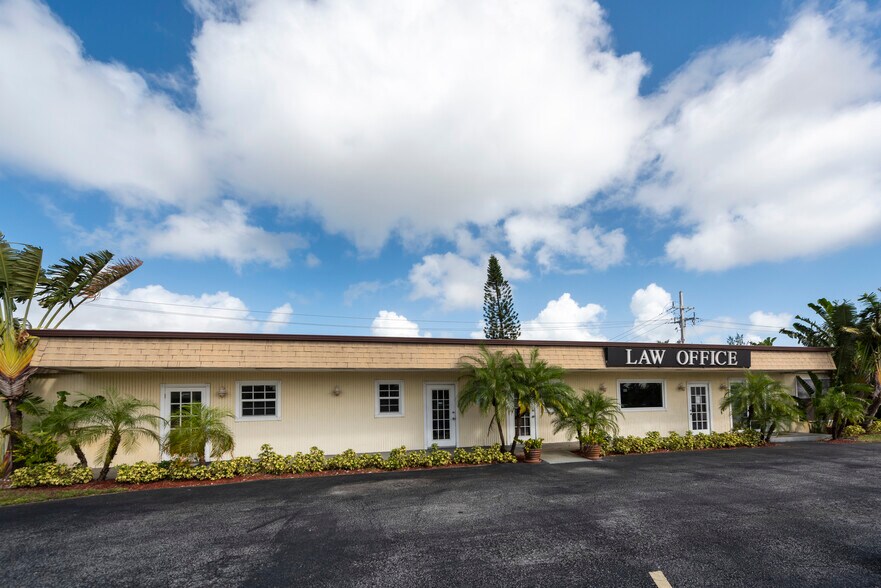 More Photos Of 45 E Sheridan St, Dania Beach Office Residential For Lease