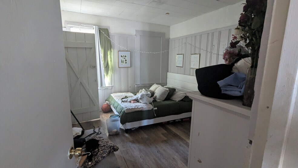 More Photos Of 15-17 Emmett St, Providence Apartments For Sale