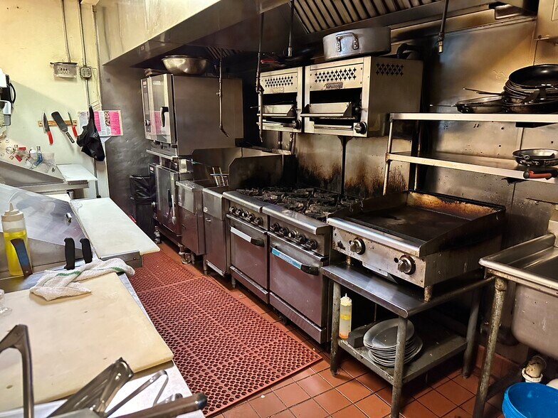 More Photos Of 348 Black Rock Tpke, Fairfield Restaurant For Sale