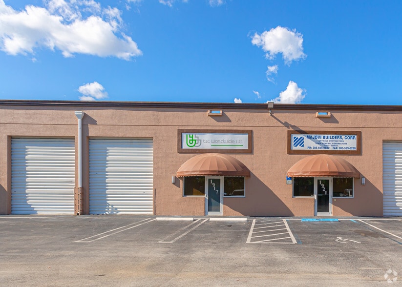 More Photos Of 1901-1931 NW 108th Ave, Miami Warehouse For Sale