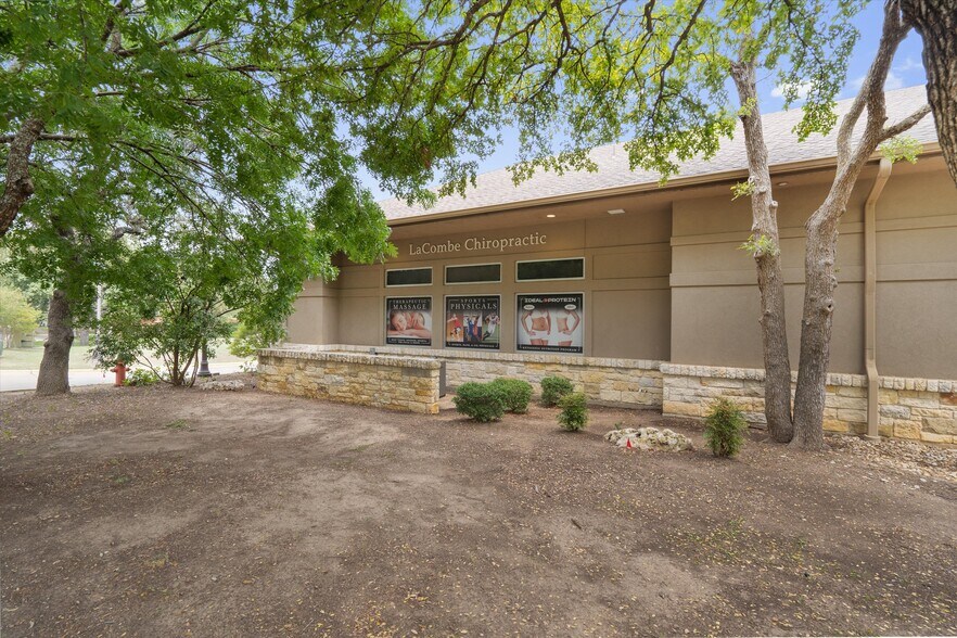 More Photos Of 3401 Royal Vista Blvd, Round Rock Medical For Sale