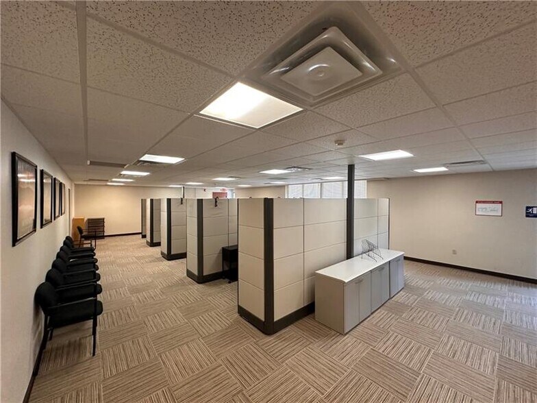 More Photos Of 2247 Babcock Blvd, Pittsburgh Office For Lease